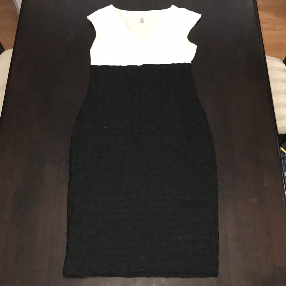 London Times Women’s Dress - Picture 2 of 8